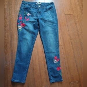 Floral Embroidered Skinny Jeans